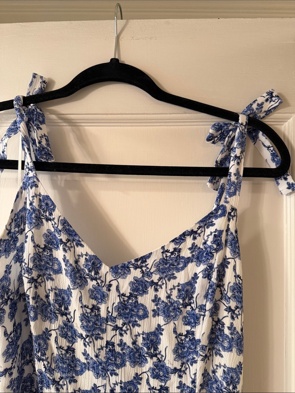 Cynthia Rowley Blue and White Floral Maxi Dress - Picture 4 of 6